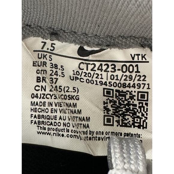 Women's Nike React Infinity Run Flyknit 2 Gray Running Shoes Sz 7.5 Athletic Gym - Picture 10 of 10